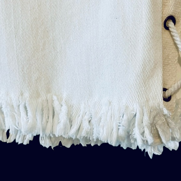NWT lace up white denim skirt by Hayden  fringe skirt | festival wear Size M - Picture 6 of 9